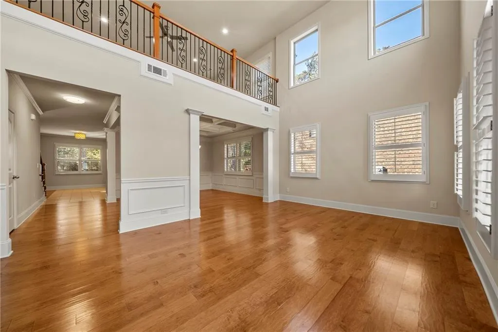 7755 Stratford Lane, Sandy Springs, Georgia 30350, 5 Bedrooms Bedrooms, ,4 BathroomsBathrooms,Residential,Sold,7755 Stratford Lane,6973085