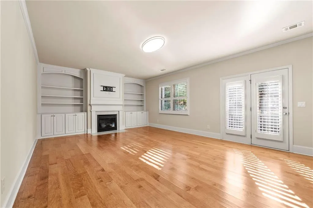 7755 Stratford Lane, Sandy Springs, Georgia 30350, 5 Bedrooms Bedrooms, ,4 BathroomsBathrooms,Residential,Sold,7755 Stratford Lane,6973085