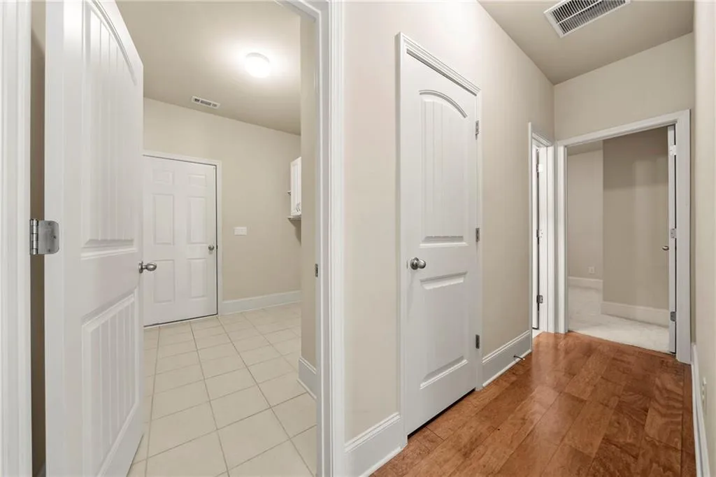 7755 Stratford Lane, Sandy Springs, Georgia 30350, 5 Bedrooms Bedrooms, ,4 BathroomsBathrooms,Residential,Sold,7755 Stratford Lane,6973085