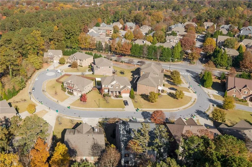 7755 Stratford Lane, Sandy Springs, Georgia 30350, 5 Bedrooms Bedrooms, ,4 BathroomsBathrooms,Residential,Sold,7755 Stratford Lane,6973085