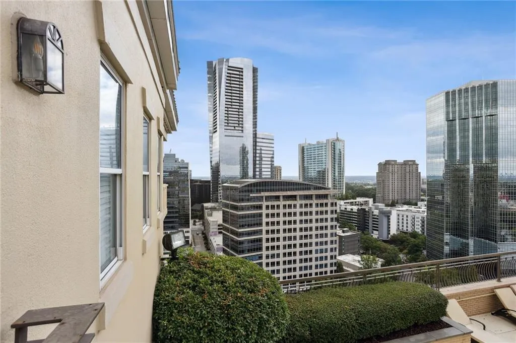 3334 Peachtree Road Ne Unit 1908, Atlanta, Georgia 30326, 3 Bedrooms Bedrooms, 0 ,3 BathroomsBathrooms,Residential,For Sale,3334 Peachtree Road Ne Unit 1908,7652925