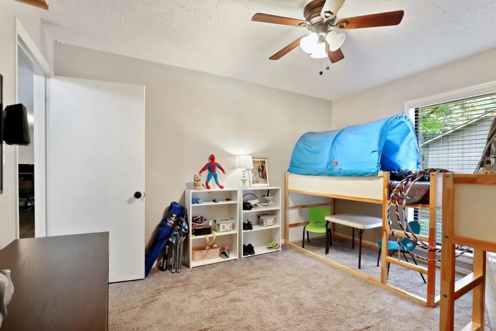 8740 Roswell Road Unit 2-g, Sandy Springs, Georgia 30350, 2 Bedrooms Bedrooms, ,2 BathroomsBathrooms,Residential,Sold,8740 Roswell Road Unit 2-g,6912686