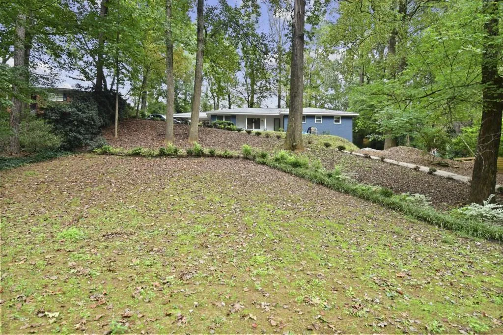 495 Valley Lane Ne, Atlanta, Georgia 30328, 3 Bedrooms Bedrooms, ,2 BathroomsBathrooms,Residential,Sold,495 Valley Lane Ne,6957654
