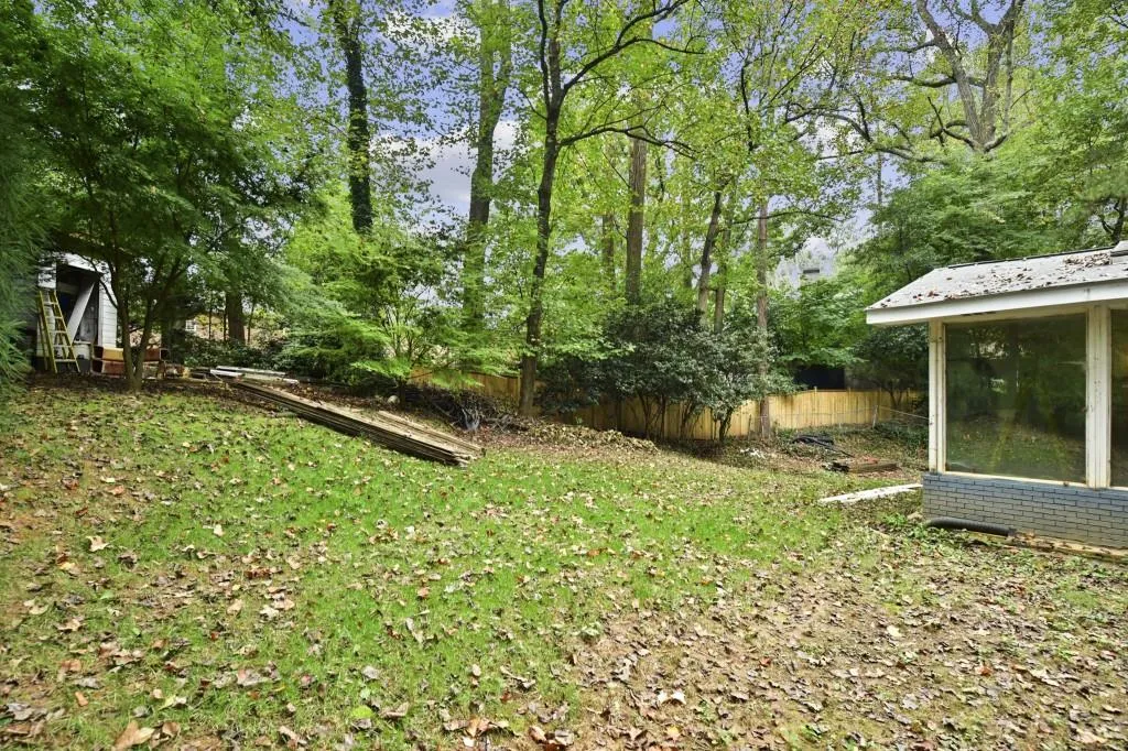 495 Valley Lane Ne, Atlanta, Georgia 30328, 3 Bedrooms Bedrooms, ,2 BathroomsBathrooms,Residential,Sold,495 Valley Lane Ne,6957654