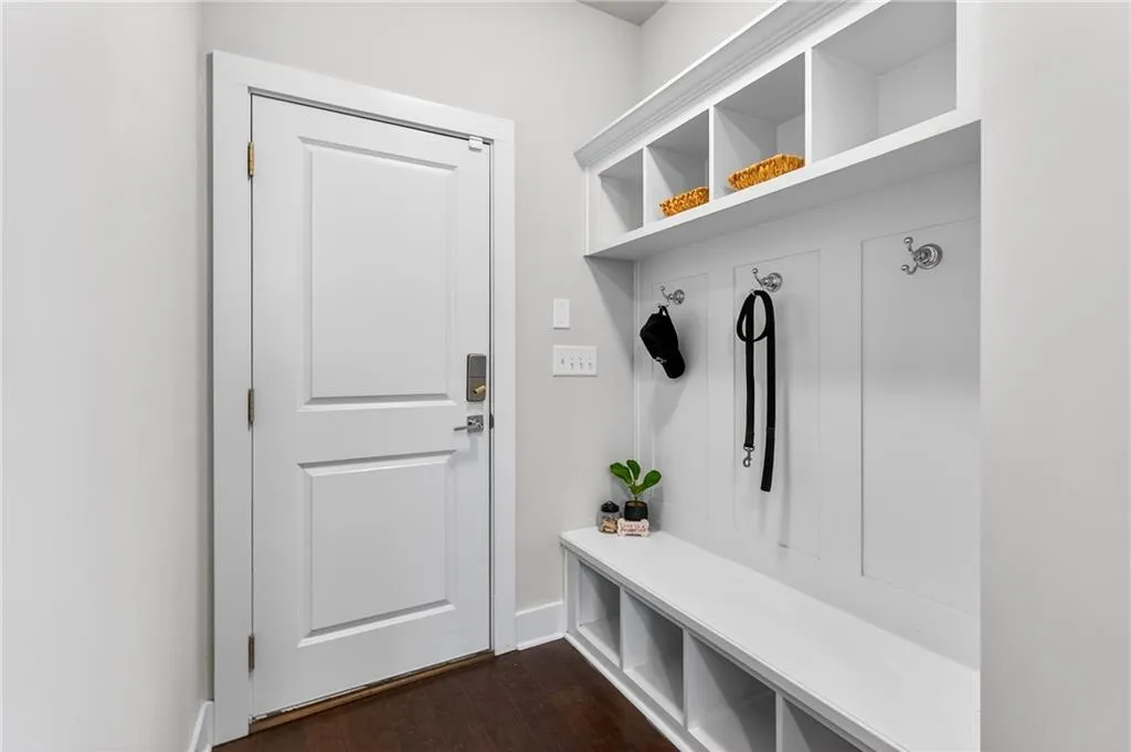 6069 Boylston Drive, Atlanta, Georgia 30328, 3 Bedrooms Bedrooms, ,3 BathroomsBathrooms,Residential,For Sale,6069 Boylston Drive,7719068