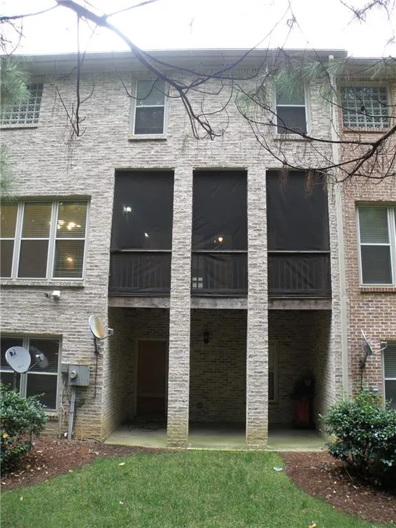 7250 Village Creek Trace, Sandy Springs, Georgia 30328, 4 Bedrooms Bedrooms, ,3 BathroomsBathrooms,Residential,Sold,7250 Village Creek Trace,5603441