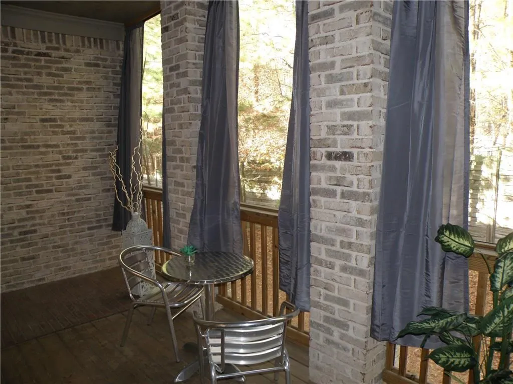 7250 Village Creek Trace, Sandy Springs, Georgia 30328, 4 Bedrooms Bedrooms, ,3 BathroomsBathrooms,Residential,Sold,7250 Village Creek Trace,5603441