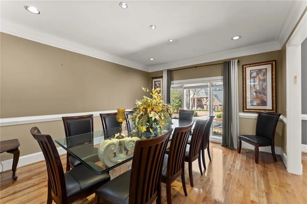 300 Morganshire Pl, Atlanta, Georgia 30350, 6 Bedrooms Bedrooms, ,5 BathroomsBathrooms,Residential,Sold,300 Morganshire Pl,7577244