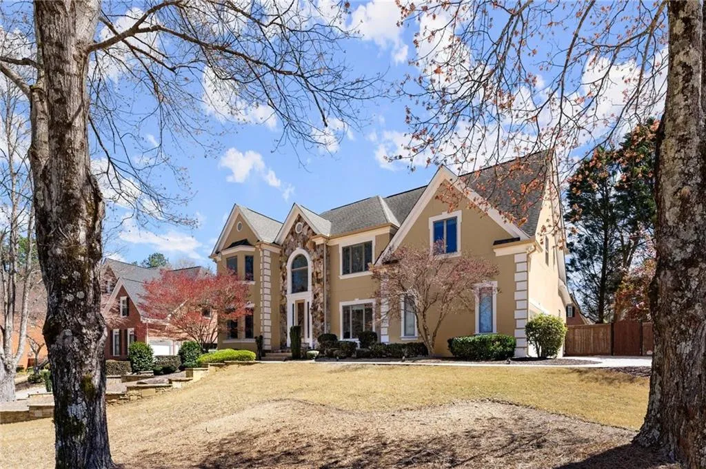 300 Morganshire Pl, Atlanta, Georgia 30350, 6 Bedrooms Bedrooms, ,5 BathroomsBathrooms,Residential,Sold,300 Morganshire Pl,7577244