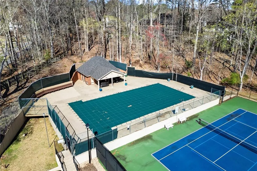 300 Morganshire Pl, Atlanta, Georgia 30350, 6 Bedrooms Bedrooms, ,5 BathroomsBathrooms,Residential,Sold,300 Morganshire Pl,7577244