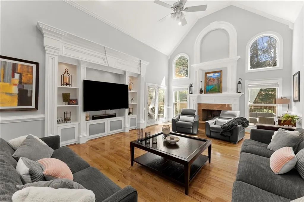 Spacious & Airy Living Room