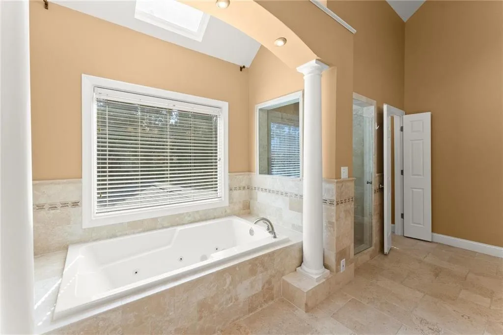 300 Morganshire Pl, Atlanta, Georgia 30350, 6 Bedrooms Bedrooms, ,5 BathroomsBathrooms,Residential,Sold,300 Morganshire Pl,7577244