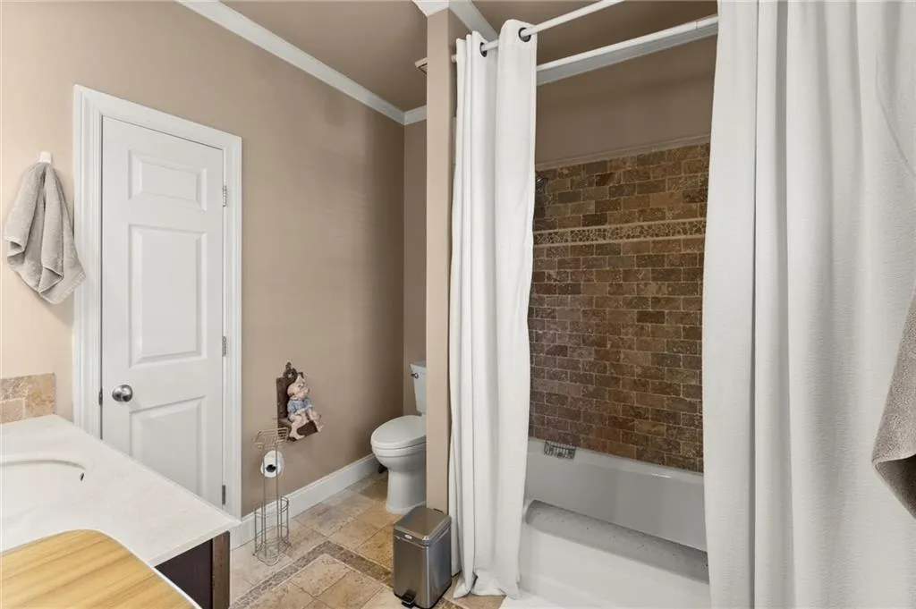 300 Morganshire Pl, Atlanta, Georgia 30350, 6 Bedrooms Bedrooms, ,5 BathroomsBathrooms,Residential,Sold,300 Morganshire Pl,7577244