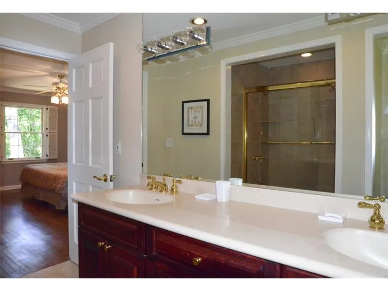 6265 River Shore Parkway, Sandy Springs, Georgia 30328, 4 Bedrooms Bedrooms, ,2 BathroomsBathrooms,Residential,Sold,6265 River Shore Parkway,5881860