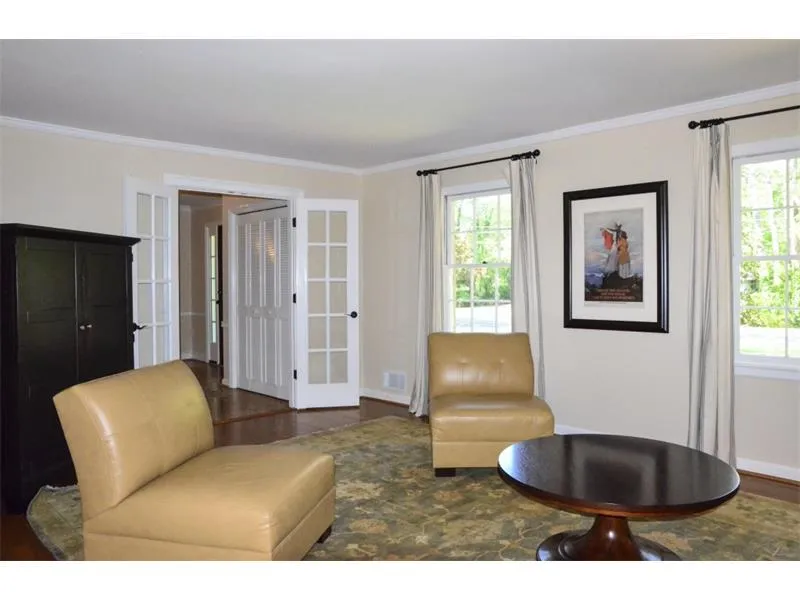 6265 River Shore Parkway, Sandy Springs, Georgia 30328, 4 Bedrooms Bedrooms, ,2 BathroomsBathrooms,Residential,Sold,6265 River Shore Parkway,5881860
