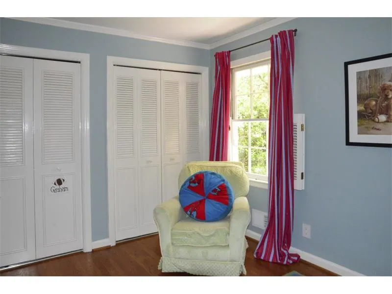 6265 River Shore Parkway, Sandy Springs, Georgia 30328, 4 Bedrooms Bedrooms, ,2 BathroomsBathrooms,Residential,Sold,6265 River Shore Parkway,5881860