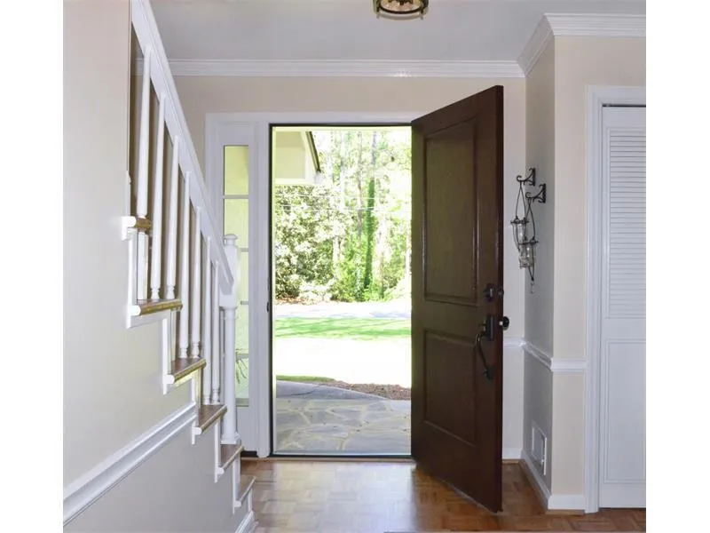 6265 River Shore Parkway, Sandy Springs, Georgia 30328, 4 Bedrooms Bedrooms, ,2 BathroomsBathrooms,Residential,Sold,6265 River Shore Parkway,5881860