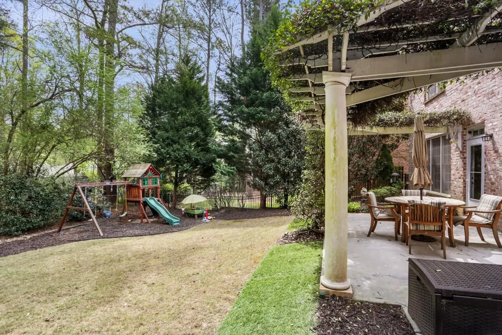 540 Wembley Circle, Atlanta, Georgia 30328, 3 Bedrooms Bedrooms, ,3 BathroomsBathrooms,Residential,Sold,540 Wembley Circle,6531153