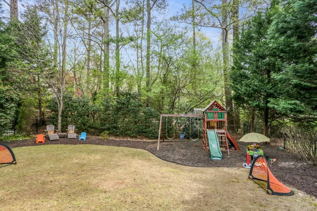 540 Wembley Circle, Atlanta, Georgia 30328, 3 Bedrooms Bedrooms, ,3 BathroomsBathrooms,Residential,Sold,540 Wembley Circle,6531153