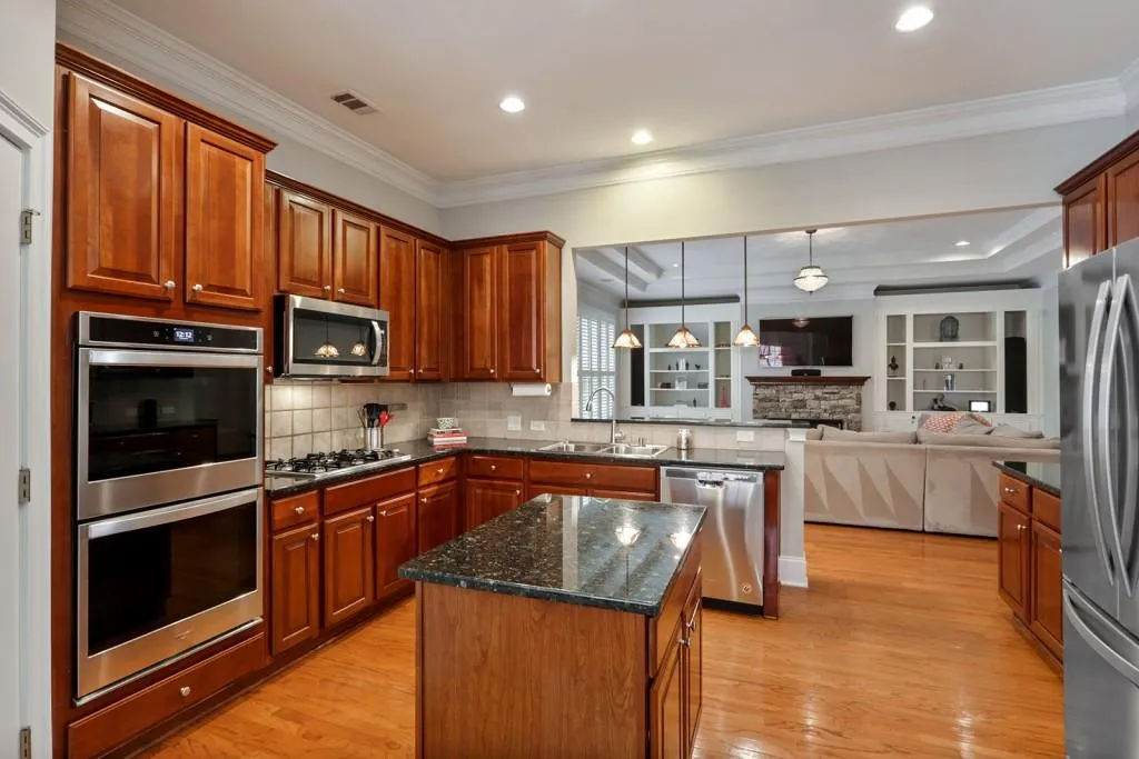 540 Wembley Circle, Atlanta, Georgia 30328, 3 Bedrooms Bedrooms, ,3 BathroomsBathrooms,Residential,Sold,540 Wembley Circle,6531153