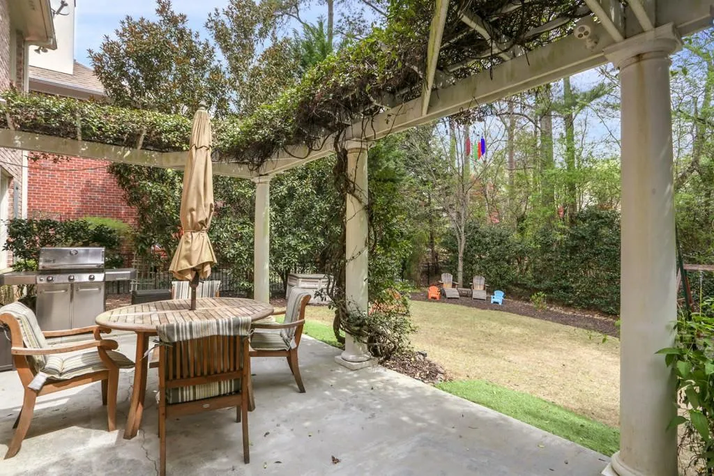 540 Wembley Circle, Atlanta, Georgia 30328, 3 Bedrooms Bedrooms, ,3 BathroomsBathrooms,Residential,Sold,540 Wembley Circle,6531153