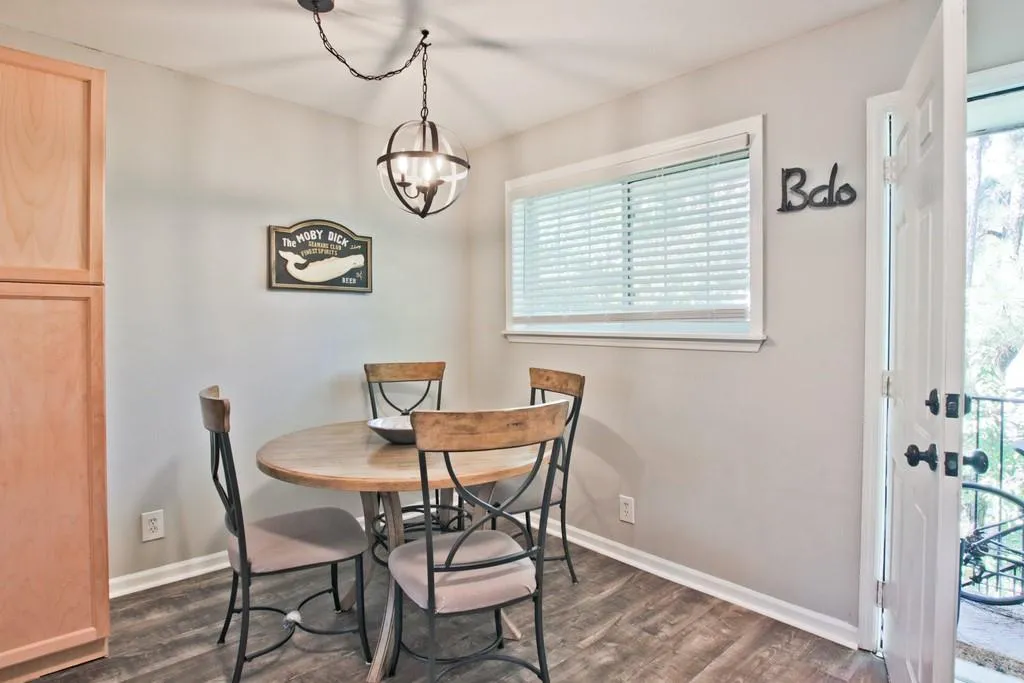 315 Hilderbrand Drive Unit C7, Sandy Springs, Georgia 30328, 2 Bedrooms Bedrooms, ,1 BathroomBathrooms,Residential,Sold,315 Hilderbrand Drive Unit C7,6796520