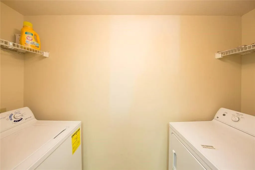 795 Hammond Drive Unit 1901, Atlanta, Georgia 30328, 2 Bedrooms Bedrooms, ,1 BathroomBathrooms,Residential,Sold,795 Hammond Drive Unit 1901,7026462