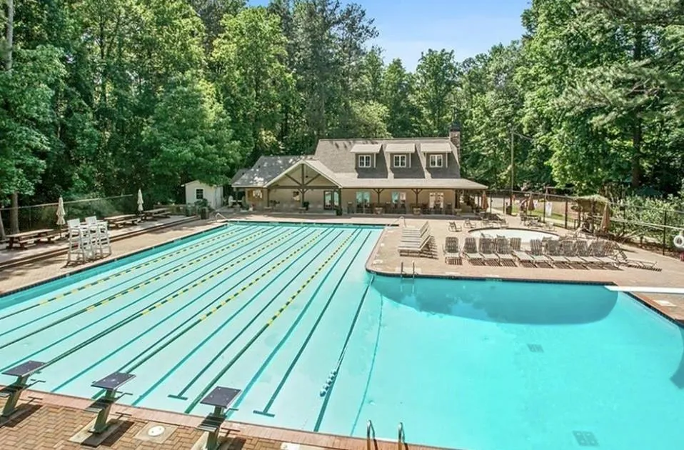 7010 Hunters Knoll, Atlanta, Georgia 30328, 5 Bedrooms Bedrooms, ,4 BathroomsBathrooms,Residential,Sold,7010 Hunters Knoll,7530147