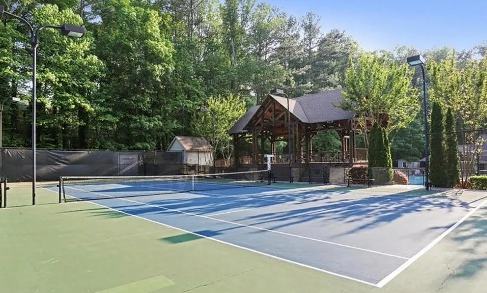 7010 Hunters Knoll, Atlanta, Georgia 30328, 5 Bedrooms Bedrooms, ,4 BathroomsBathrooms,Residential,Sold,7010 Hunters Knoll,7530147