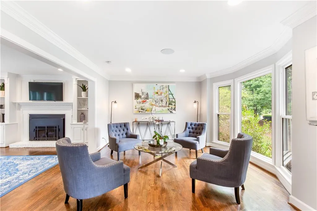 7010 Hunters Knoll, Atlanta, Georgia 30328, 5 Bedrooms Bedrooms, ,4 BathroomsBathrooms,Residential,Sold,7010 Hunters Knoll,7530147