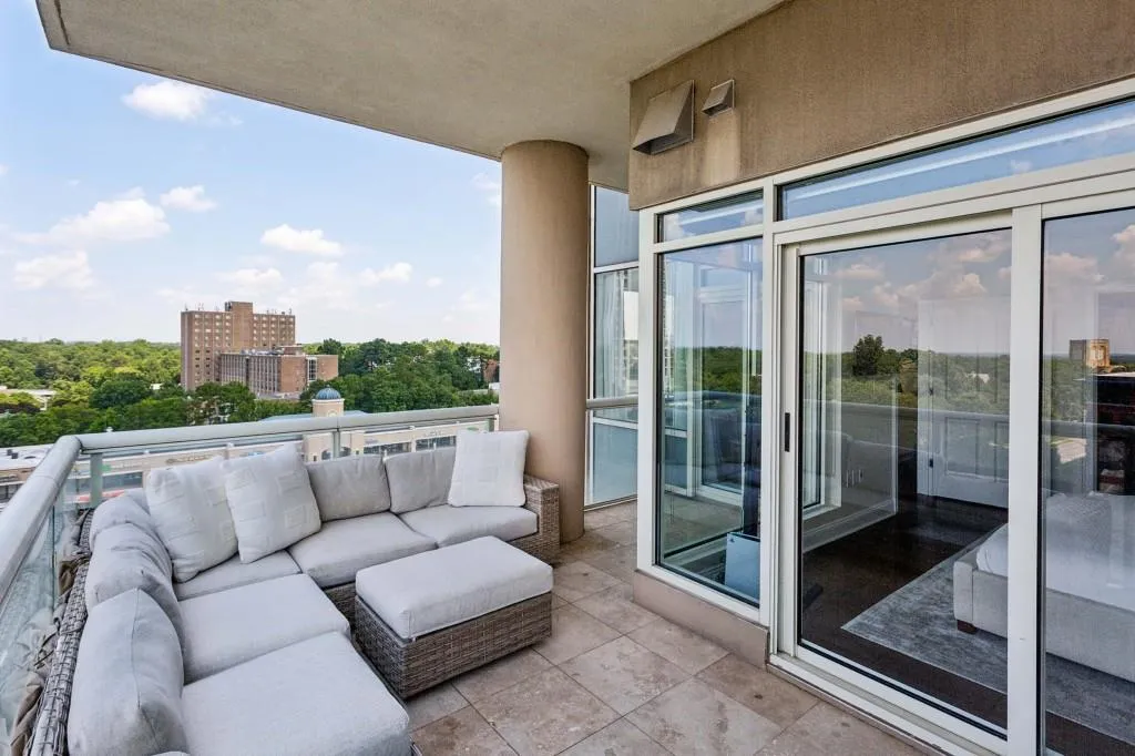 Atlanta, Georgia 30305, 2 Bedrooms Bedrooms, ,2 BathroomsBathrooms,Residential,For Sale,7619061