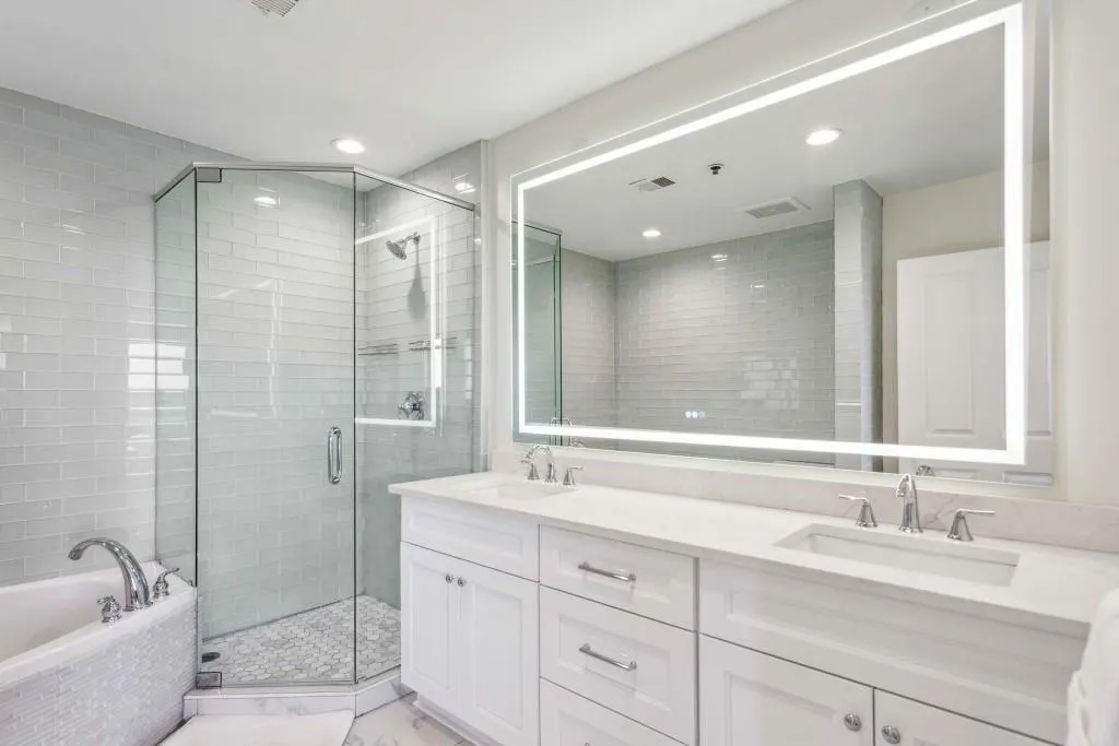 Atlanta, Georgia 30305, 2 Bedrooms Bedrooms, ,2 BathroomsBathrooms,Residential,For Sale,7619061