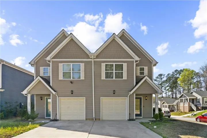 460 Village Creek Drive Unit B, Atlanta, Georgia 30354
