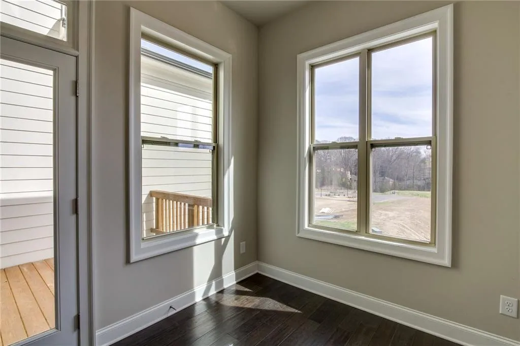 4206 Deming Circle, Atlanta, Georgia 30342, 3 Bedrooms Bedrooms, ,3 BathroomsBathrooms,Residential,Sold,4206 Deming Circle,5714872