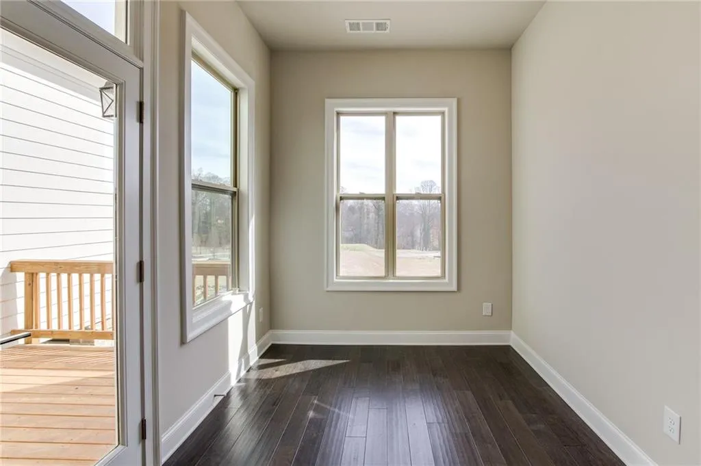 4206 Deming Circle, Atlanta, Georgia 30342, 3 Bedrooms Bedrooms, ,3 BathroomsBathrooms,Residential,Sold,4206 Deming Circle,5714872