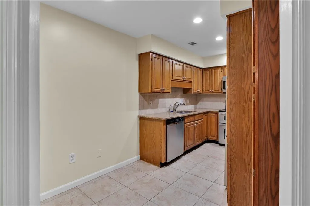 26204 Plantation Drive Ne, Atlanta, Georgia 30324, 3 Bedrooms Bedrooms, ,2 BathroomsBathrooms,Residential,For Sale,26204 Plantation Drive Ne,7631638