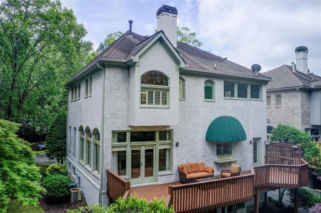 42 Greenland Trace, Atlanta, Georgia 30342, 3 Bedrooms Bedrooms, ,3 BathroomsBathrooms,Residential,Sold,42 Greenland Trace,7583150