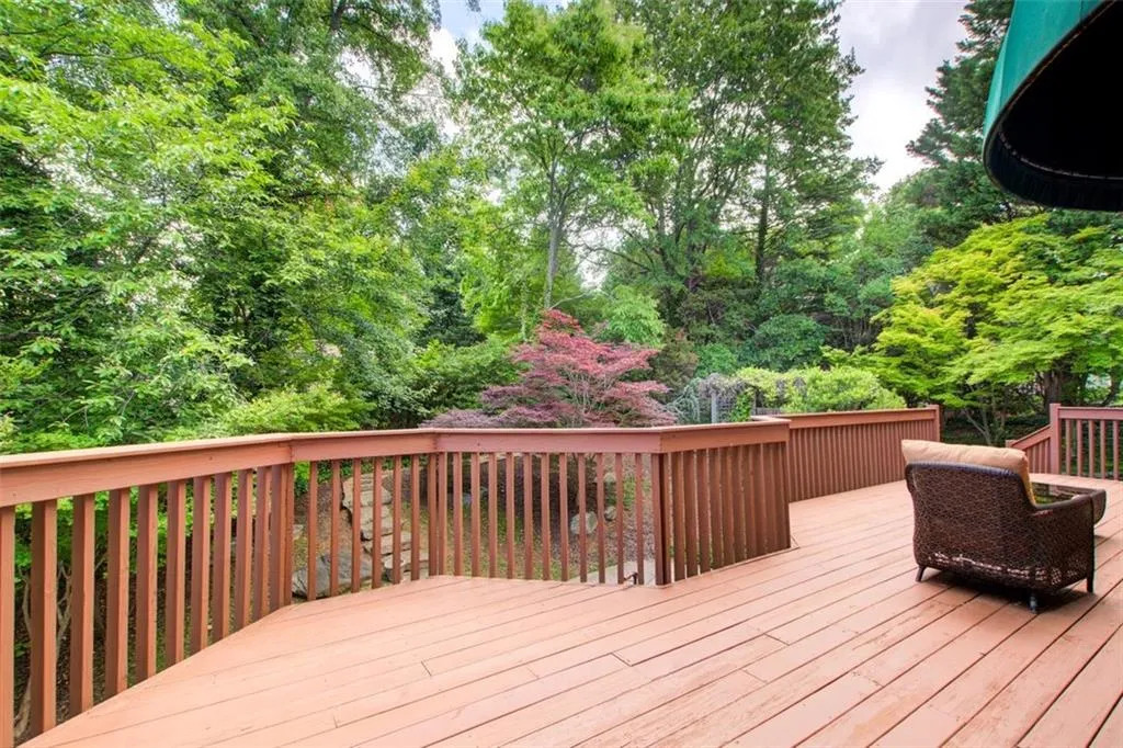 42 Greenland Trace, Atlanta, Georgia 30342, 3 Bedrooms Bedrooms, ,3 BathroomsBathrooms,Residential,Sold,42 Greenland Trace,7583150