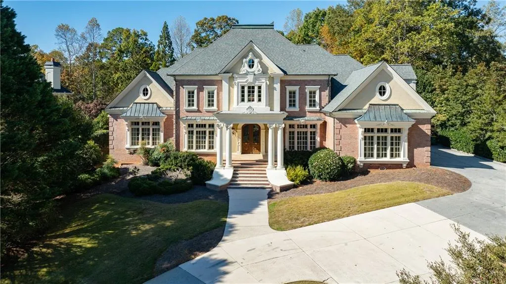 9390 Colonnade Trail, Alpharetta, Georgia 30022, Alpharetta, GA 30022 — photo 1 of 123