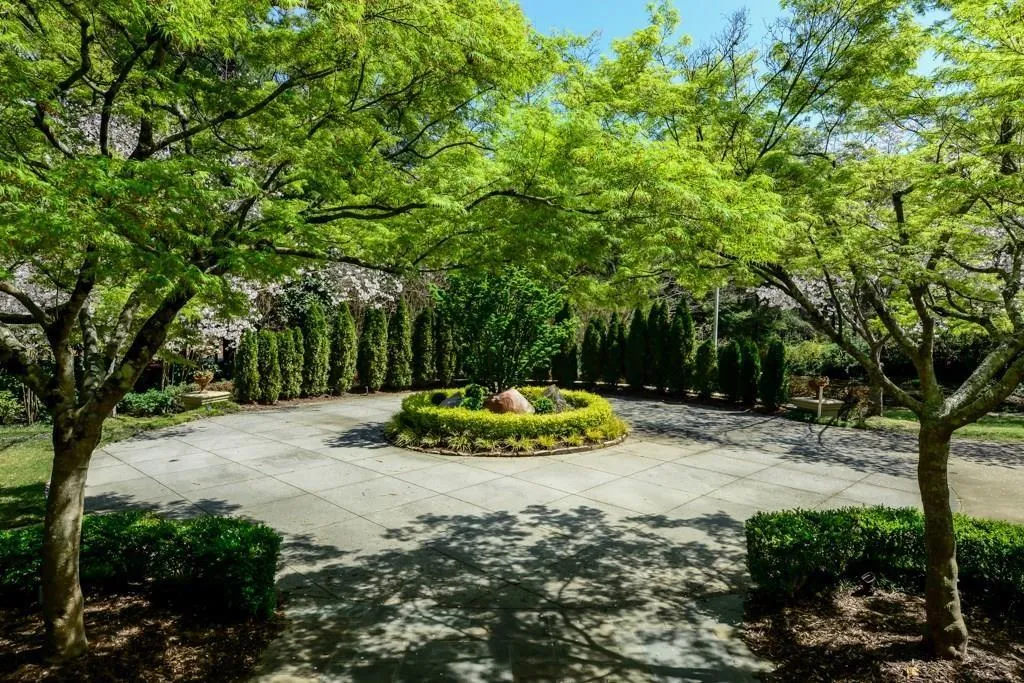 12 Powers Chase Circle, Sandy Springs, Georgia 30327, 8 Bedrooms Bedrooms, ,8 BathroomsBathrooms,Residential,Sold,12 Powers Chase Circle,5955735