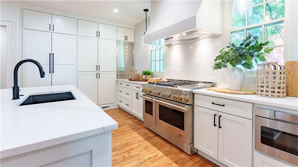 272 Camden Road Ne, Atlanta, Georgia 30309, 4 Bedrooms Bedrooms, 0 ,4 BathroomsBathrooms,Residential,For Sale,272 Camden Road Ne,7853819