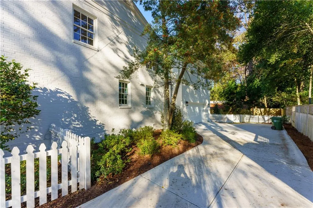 272 Camden Road Ne, Atlanta, Georgia 30309, 4 Bedrooms Bedrooms, 0 ,4 BathroomsBathrooms,Residential,For Sale,272 Camden Road Ne,7853819