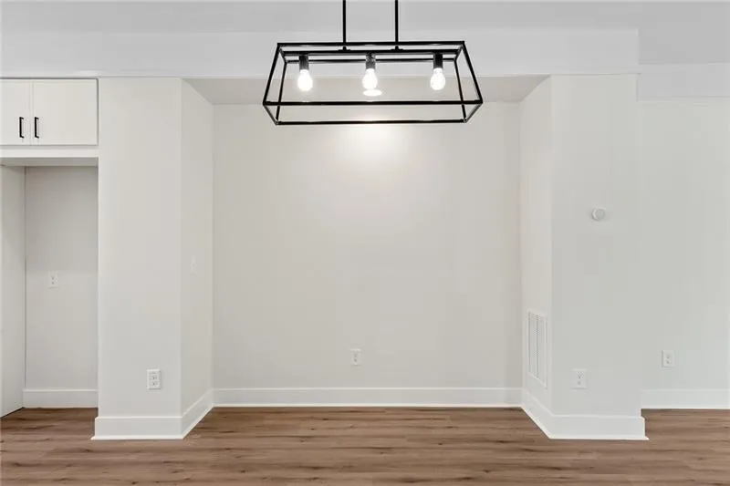 1641 Overlook Way Nw Unit 7, Atlanta, Georgia 30318, 3 Bedrooms Bedrooms, ,2 BathroomsBathrooms,Residential,For Sale,1641 Overlook Way Nw Unit 7,7606867
