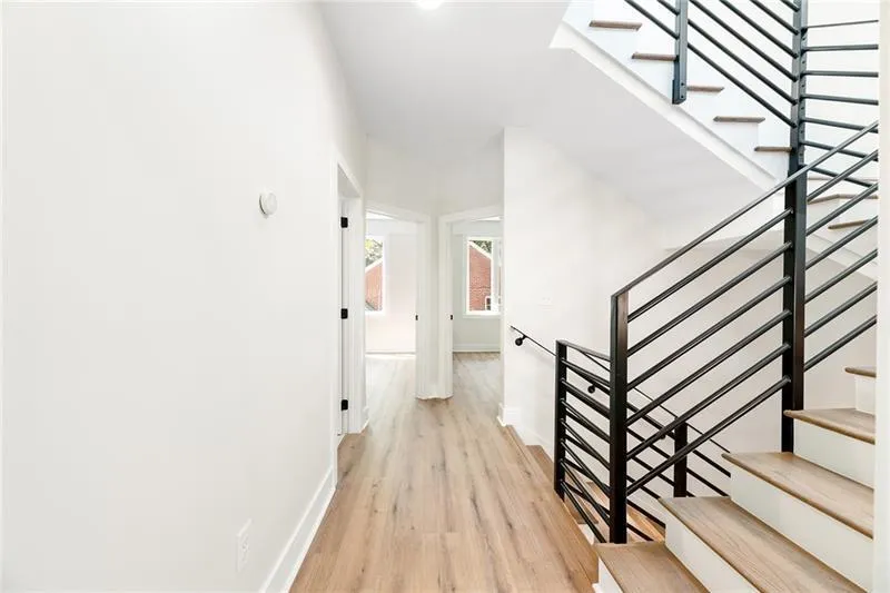 1641 Overlook Way Nw Unit 7, Atlanta, Georgia 30318, 3 Bedrooms Bedrooms, ,2 BathroomsBathrooms,Residential,For Sale,1641 Overlook Way Nw Unit 7,7606867