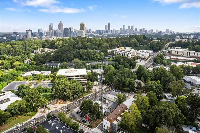 1641 Overlook Way Nw Unit 7, Atlanta, Georgia 30318, 3 Bedrooms Bedrooms, ,2 BathroomsBathrooms,Residential,For Sale,1641 Overlook Way Nw Unit 7,7606867