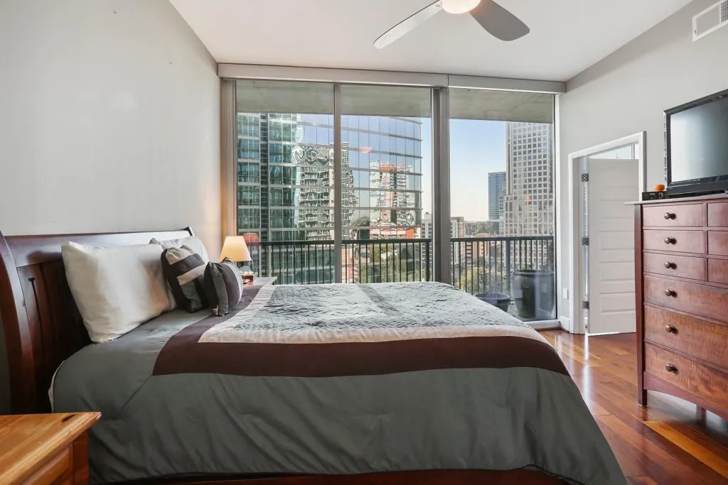 1080 Peachtree Street Unit 1009, Atlanta, Georgia 30309, 2 Bedrooms Bedrooms, ,2 BathroomsBathrooms,Residential,Sold,1080 Peachtree Street Unit 1009,6535544