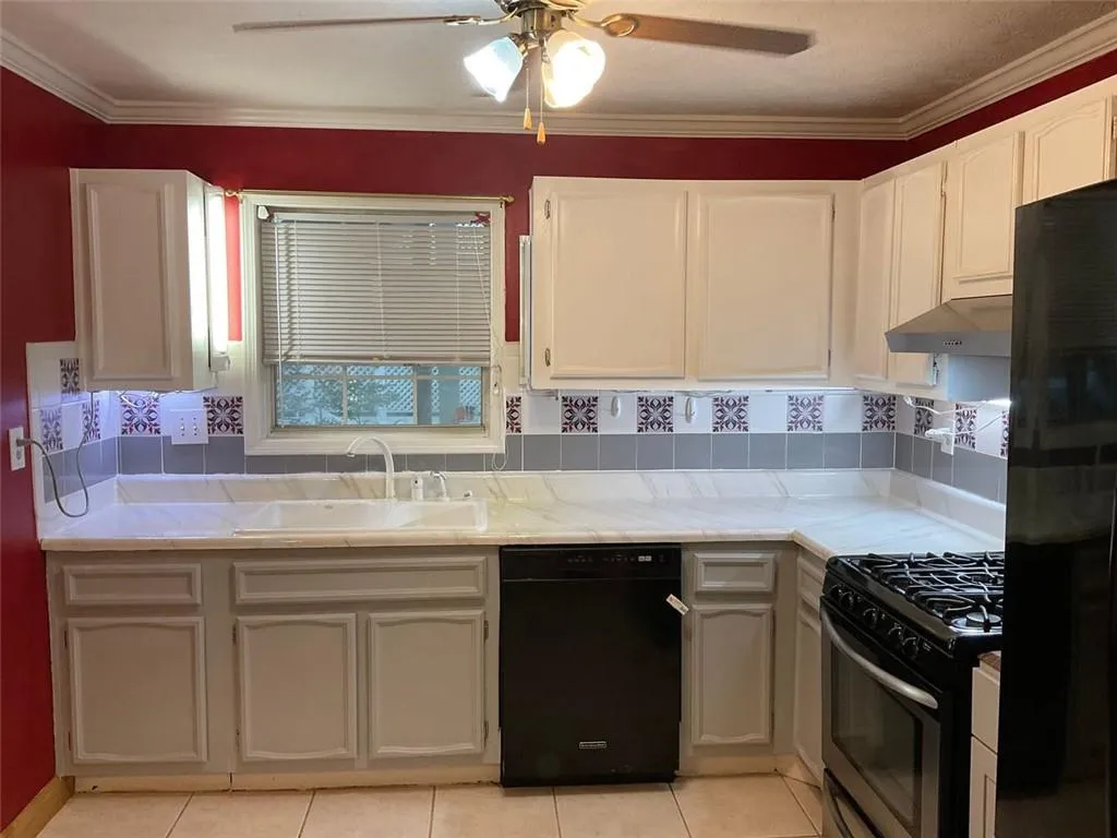 702 Vicksburg Place, Sandy Springs, Georgia 30350, 3 Bedrooms Bedrooms, ,2 BathroomsBathrooms,Residential,Sold,702 Vicksburg Place,6925528