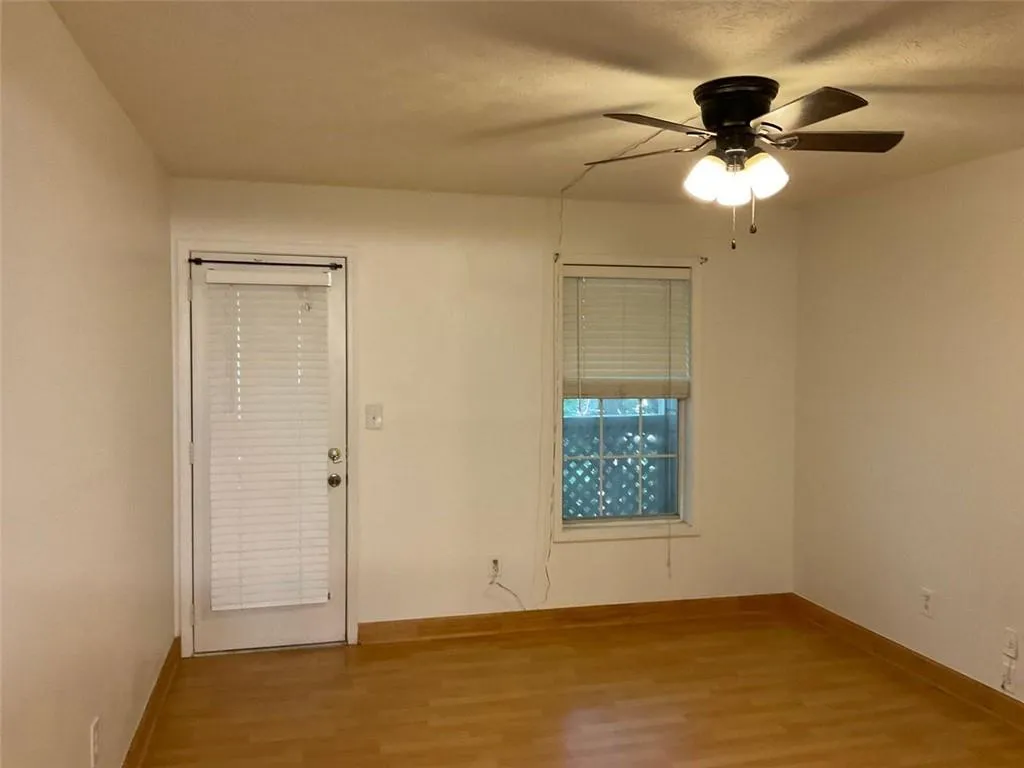 702 Vicksburg Place, Sandy Springs, Georgia 30350, 3 Bedrooms Bedrooms, ,2 BathroomsBathrooms,Residential,Sold,702 Vicksburg Place,6925528