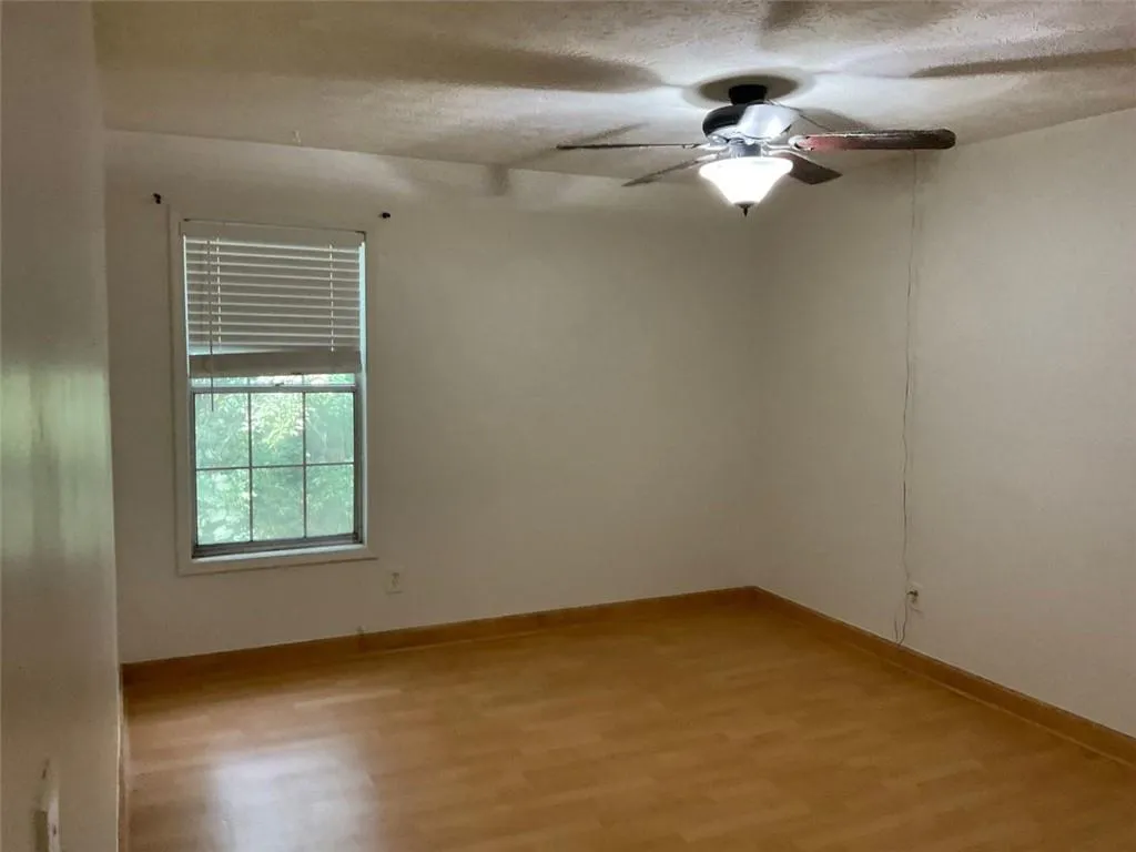 702 Vicksburg Place, Sandy Springs, Georgia 30350, 3 Bedrooms Bedrooms, ,2 BathroomsBathrooms,Residential,Sold,702 Vicksburg Place,6925528