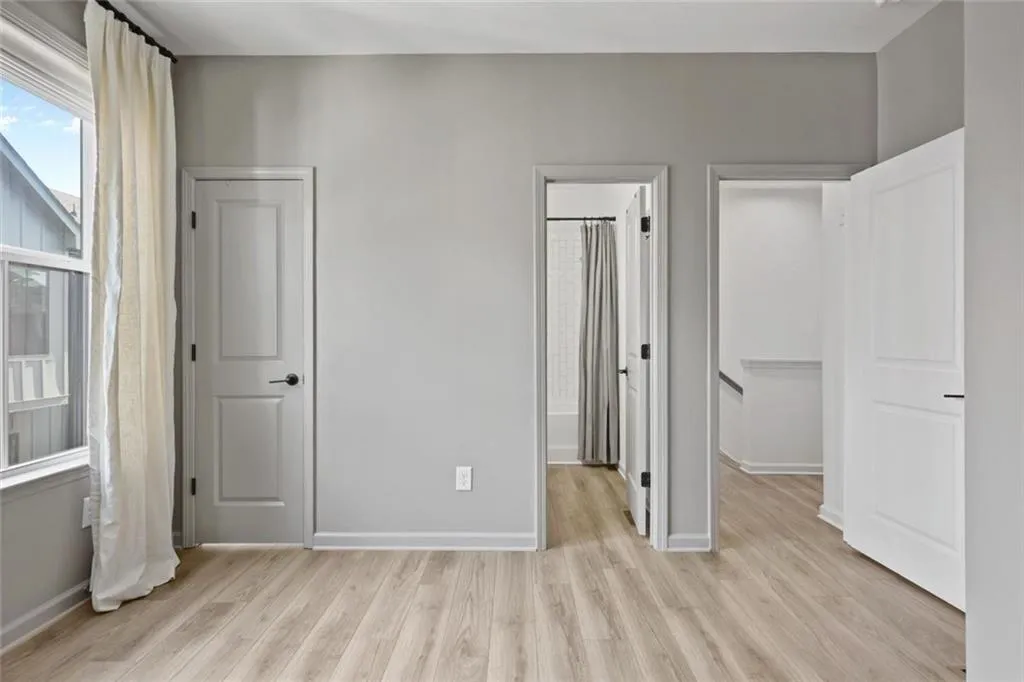 121 Chestnut Circle Ne, Atlanta, Georgia 30342, 2 Bedrooms Bedrooms, ,2 BathroomsBathrooms,Residential,For Sale,121 Chestnut Circle Ne,7663696